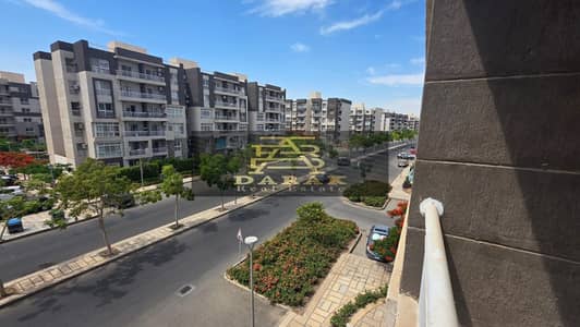 شقة مميزة للبيع 78م في B12 - مدينتي بجوار الخدمات المباشرة وEast Hub