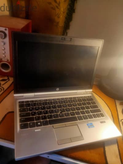 HP elite pook 2570p