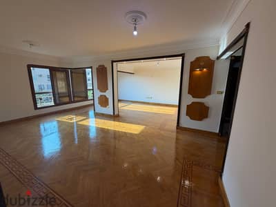 Apartment for rent residential 200m in the most prestigious areas of El-Shiraton with an unspoiled view and corner