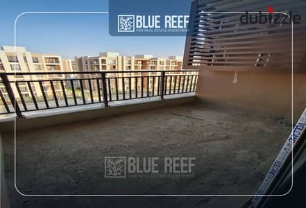 Apartment ready to move with an open view for sale in Taj City.