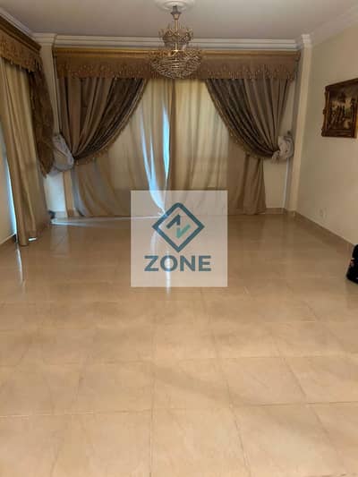 Apartment for sale in Madinaty, 124 sq m, open park view, near food court and bus stops, first occupancy, bargain price. MADINATY B6