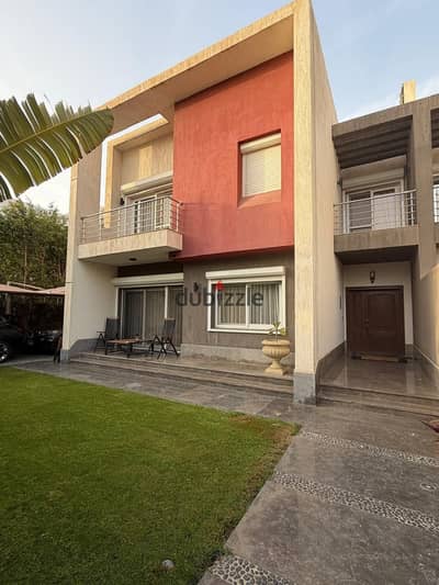 Townhouse villa for sale in Madinaty Model i Modern Ultra Super Luxury hotel finishing villas VG5 distinguished by high privacy and closest to the upscale malls the strip