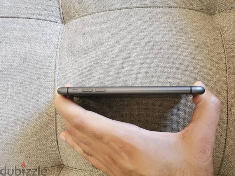 Apple - iPhone 11 4