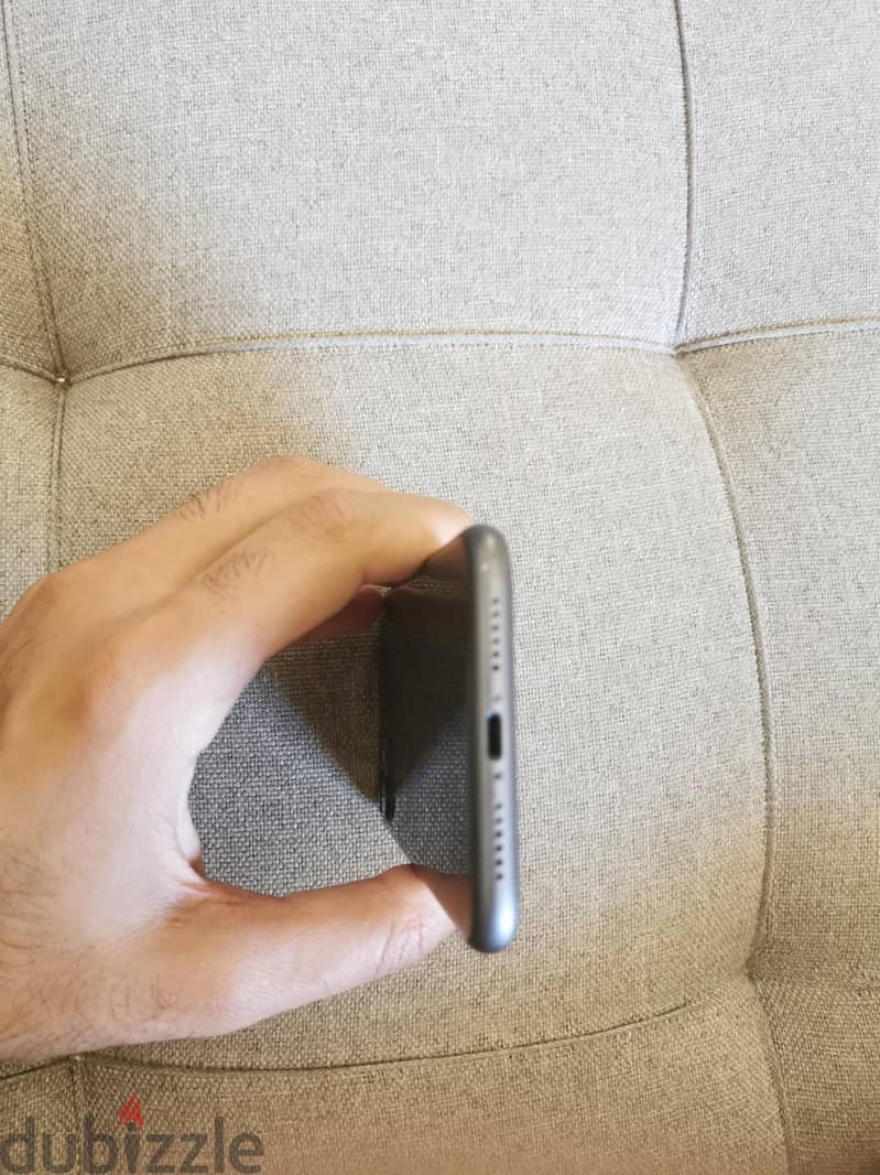 Apple - iPhone 11 5