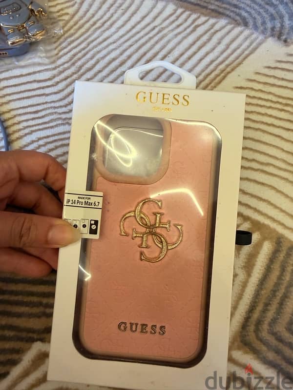 iphone 14pro max covers in very good condition 1