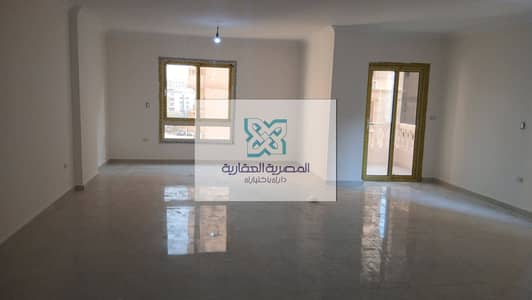 Apartment for rent – First residence    Prime and quiet location  Close to all services and malls  Close to transportation