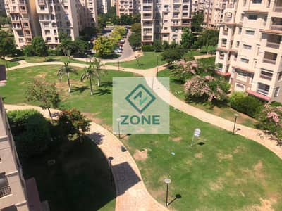 Apartment for rent (standard lease), 3 bedrooms, 3 bathrooms, area 175 m²