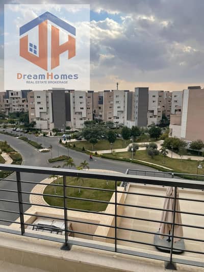 Duplex for sale 460 meters in Madinaty B8, an amazing location and view