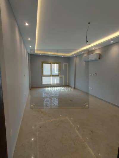 Apartment with garden 3rooms + acs sale Compound Mountain View Icity New Cairo