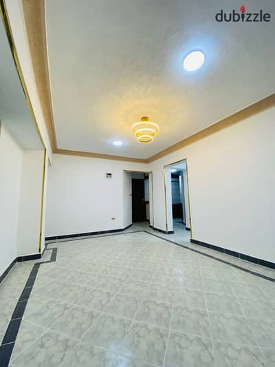 Apartment in Alexandria, Al-Ajami, Al-Nakheel Beach, next to Fathallah Market and all public services, high-quality finishing, registered and complete with the annex.