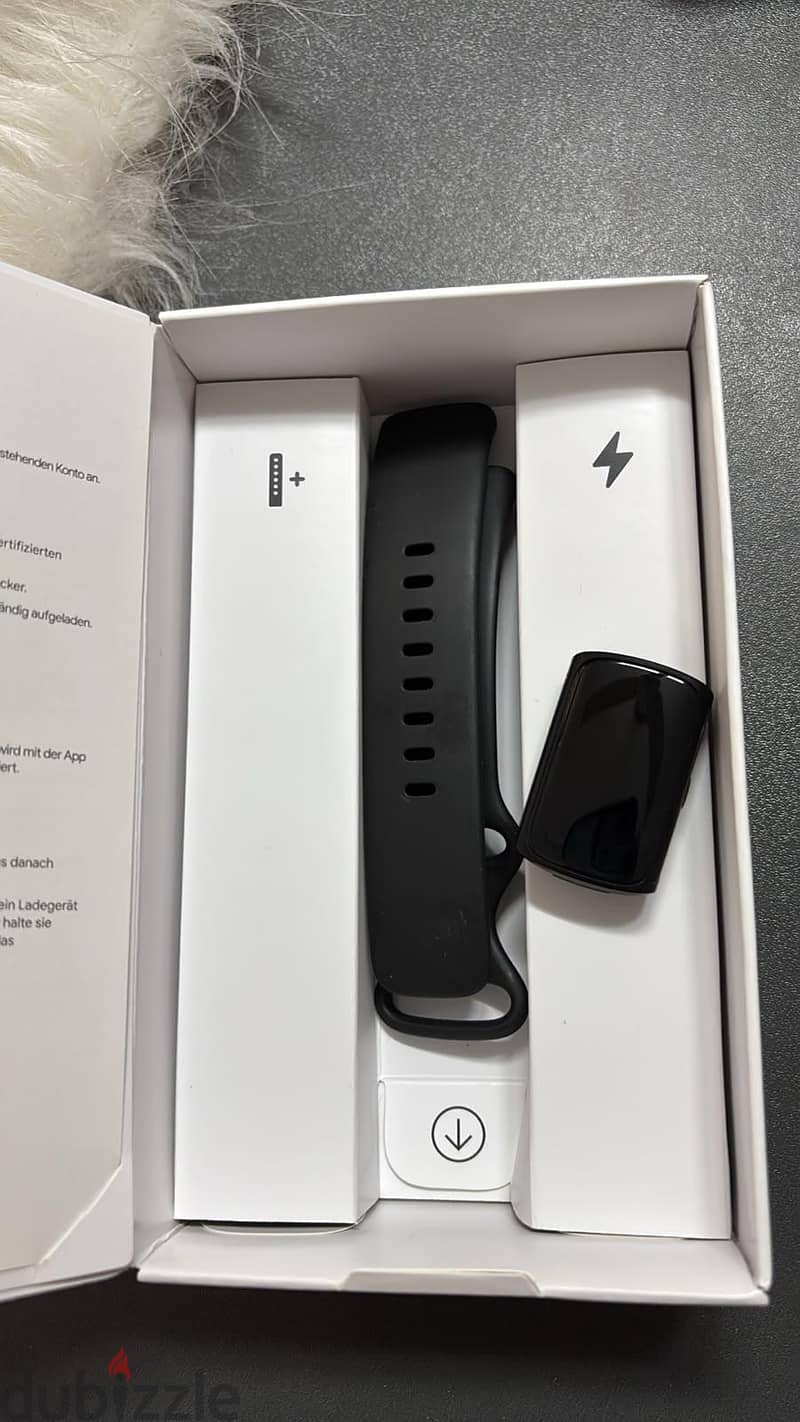 Fitbit Charge 6 - Black 1