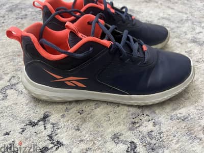 شوز اولادى Reebok موديل 522 اوريجينال للبيع بسعر مميز جدا