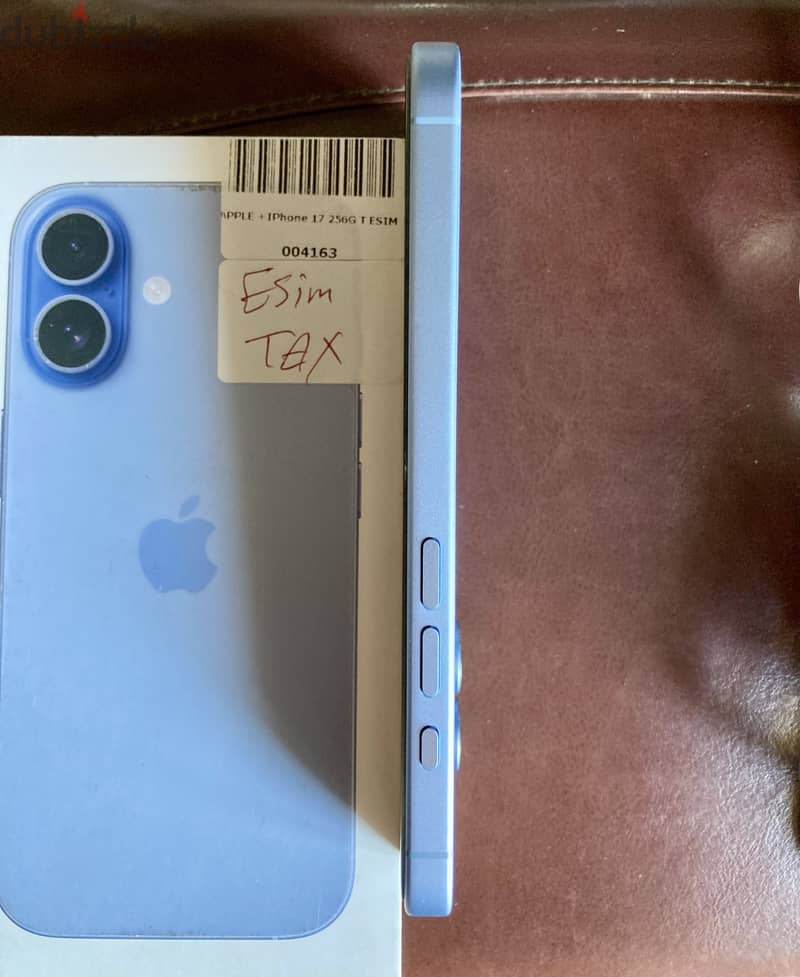 Apple - iPhone 17 7