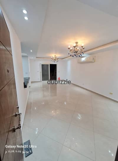 Landscape View Apartment for Rent in The Square