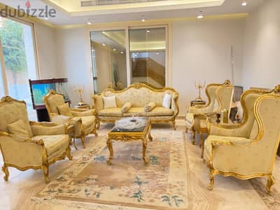 Classic salon for sale with 3 tables