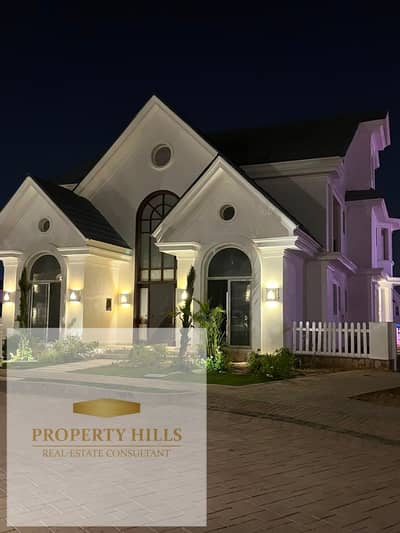 villa on mountain view 1.1 ready to move now fully finished downpayment 3 Million