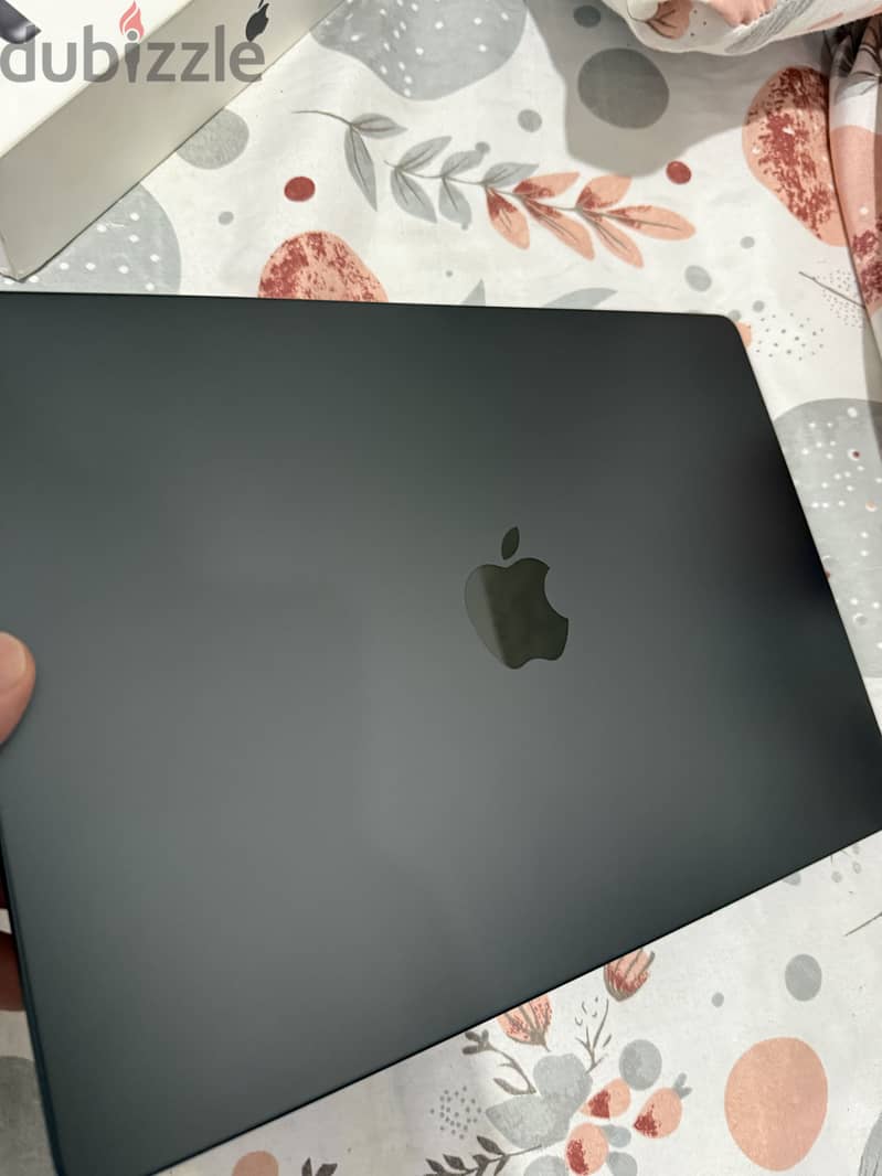 Macbook pro m5 4