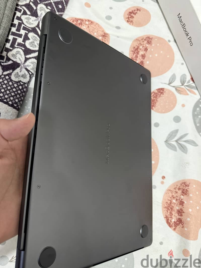 Macbook pro m5 5