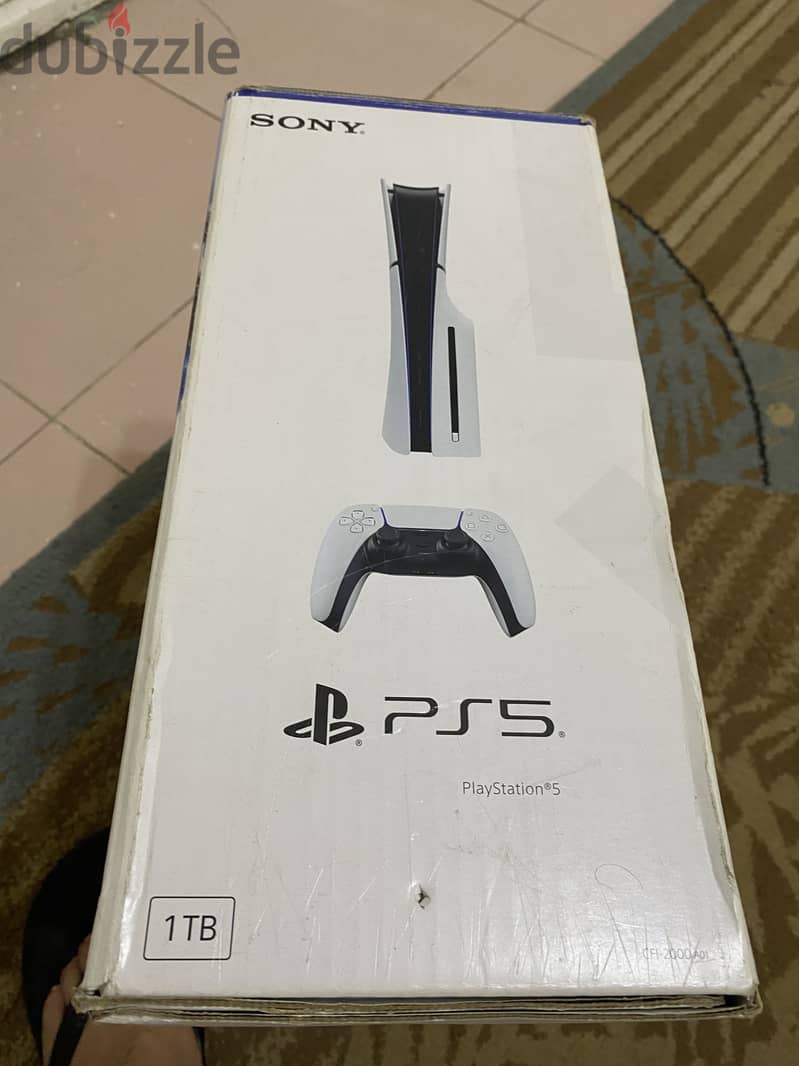 PlayStation 5 like new 5