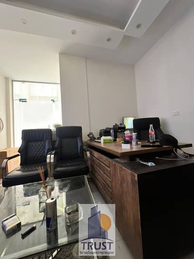 Office 25 sqm for rent in Beverly Hills – Gate 9 – Ground floor