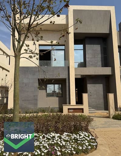 Live in the most luxurious compound in New Cairo! villa corner 351m - 3bedrooms - very prime on lagoon - best price in saada - easy installment