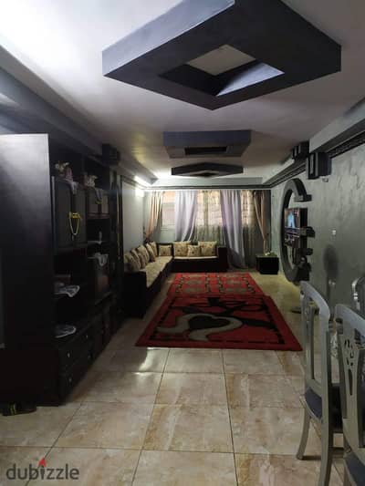 For daily rent, a furnished apartment near Al Salam International Hospital and the Corniche of Maadi, consisting of three bedrooms, a reception, 2 bathrooms, and an air-conditioned kitchen with Wi-Fi, on the second floor, for families and committed youth only.