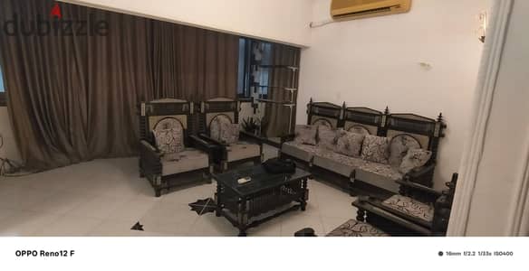 Furnished apartment for rent in New Maadi consists of two bedrooms, reception, bathroom, and fully air-conditioned kitchen, Wi-Fi, natural gas, upscale and quiet location near Carrefour, Algeria Street, second floor