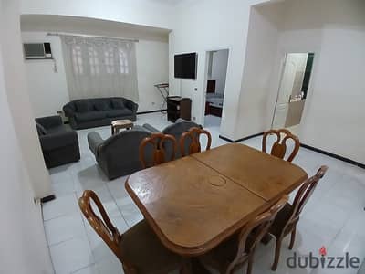 Furnished studio for rent in New Maadi near Swears Square and five minutes from Maadi Metro Station, consisting of an air-conditioned bedroom, a large air-conditioned reception, a bathroom, and a fully furnished kitchen on a high ground floor.