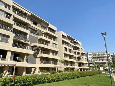 ready to move apartment 2master bedrooms open view in palm hills capital gardens new cairo