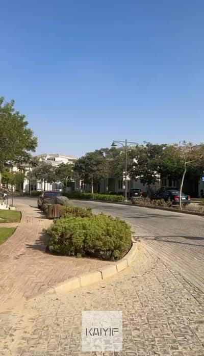 آي فيلا جاردن للبيع في ماونتن فيو هايد بارك Mountain View Hyde Park نصف تشطيب بجاردن خاصة وموقع مميز وفرصة ممتازة للسكن والاستثمار