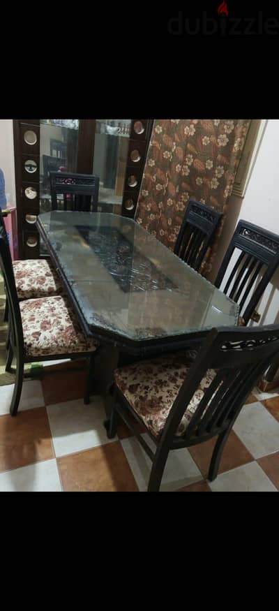 سفر ة  + 6 كراسى