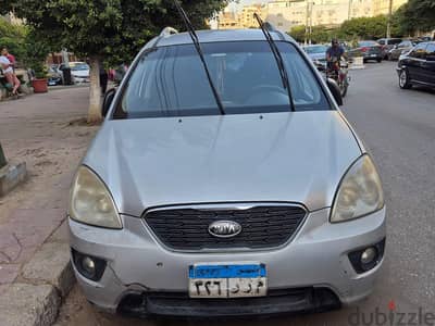 Kia Carens 2012  / كيا كارينز ٢٠١٢