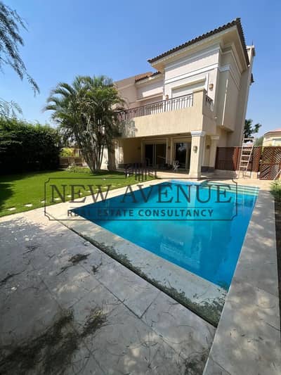 ڤيلا مستقله للبيع فى ليك ڤيو ڤيلات Lake View Villas متشطبه بالكامل مع حمام سباحه خاص