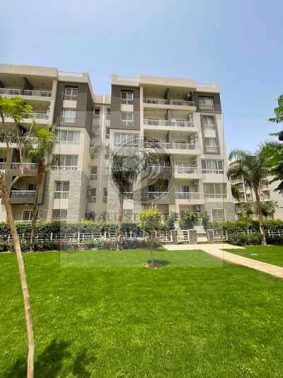 apartment 85m for sale in B12 ready to move open view steps from services area cash - madinaty