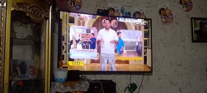 شاشات التلفزيون