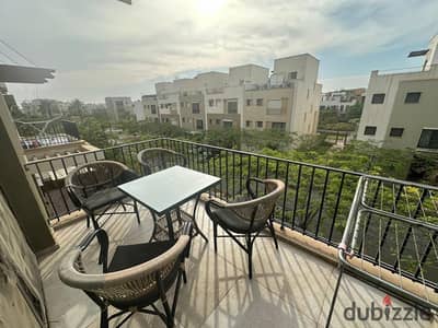 Upper Duplex for Rent at Beverly Hills (Westown). 4BR, 3Baths, Nanny room, balcony with prime view. Families only. Short/long term available.
