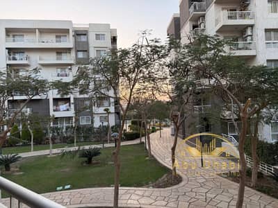 165 sqm apartment for sale in Madinaty (B10), next to The Spine; just minutes from Four Seasons Park, the Hub, South Park, and the medical center/serv 165 sqm apartment for sale in Madinaty (B10), next to The Spine; just minutes from Four Seasons Park, the Hub, South Park, and the medical center/serv