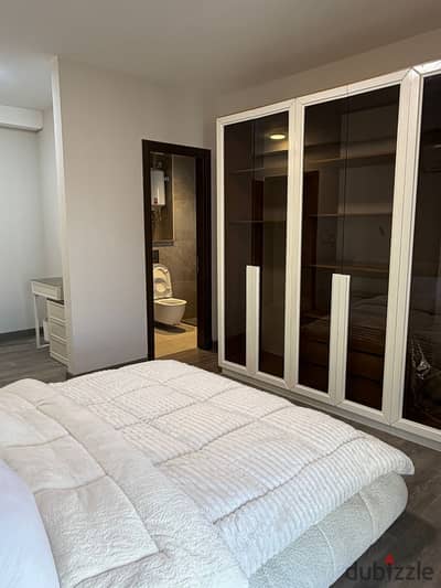 Luxury apt for rent at Z West, Zayed: 3 beds, 2 baths, 8th floor with park view. Fully furnished to hotel standards. 24/7 security & amenities.