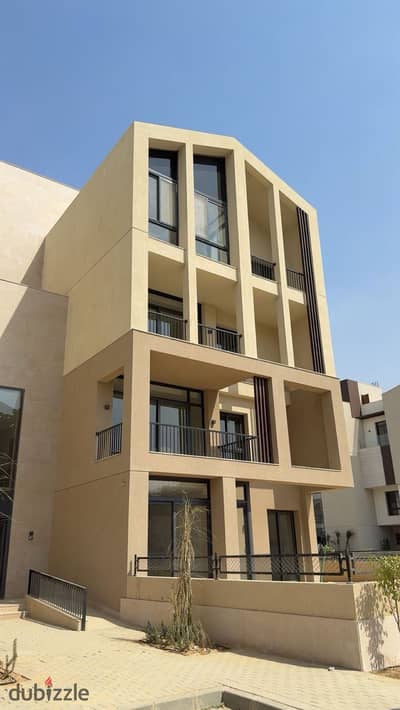 Apartment Luxury Finished with a Private Garden, Just Minutes from Beverly Hills at VYE by SODIC.