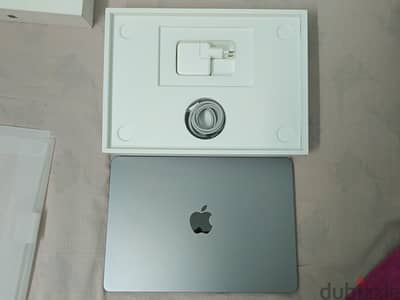 MacBook Air 13" M3 | 16GB RAM / 256GB SSD | Full Box