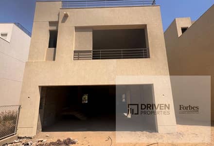 Type M Ready to Move Standalone Villa for Sale by Installments in The Crown Palm Hills 6th of October Golf Extension Type M Ready to Move Standalone Villa for Sale by Installments in The Crown Palm Hills 6th of October Golf Extension