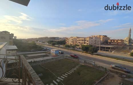 Villa in Al-Shorouk 2, District 3; prime location, north-facing; 650 m² built-up area on a 1,200 m² plot; immediate handover.