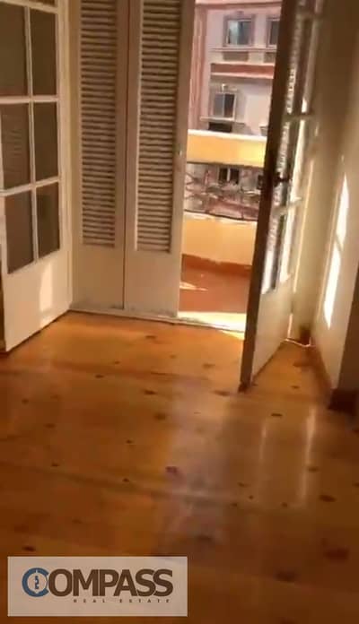 شقة للبيع في لوران
