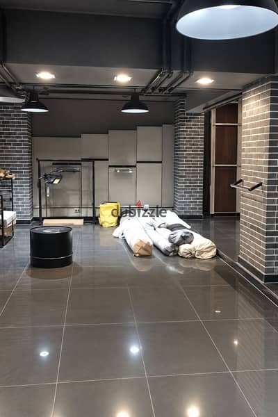 Office 250m ground floor with private entrance and garden for sale in Mohandessin