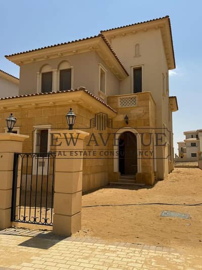 Standalone villa for sale in city gate opal Ready to Move with Penthouse