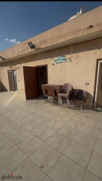 Furnished studio in the Fifth Settlement with a distinctive location
