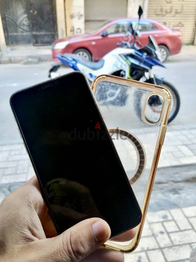 Apple - iPhone XS 1