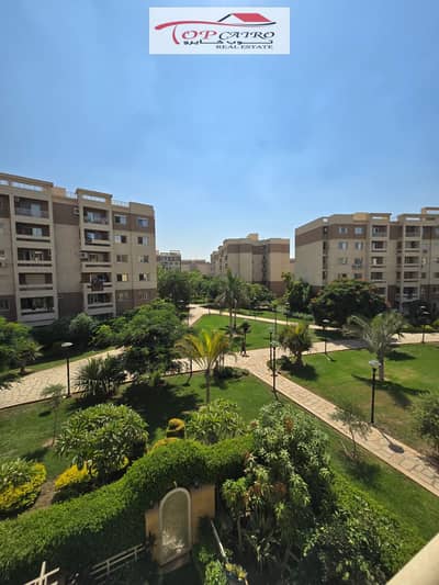 Exclusive apartment for sale in Madinaty, B11, with luxurious finishing and a special view of the wide garden, and a distinguished location from services and the luxurious season park.