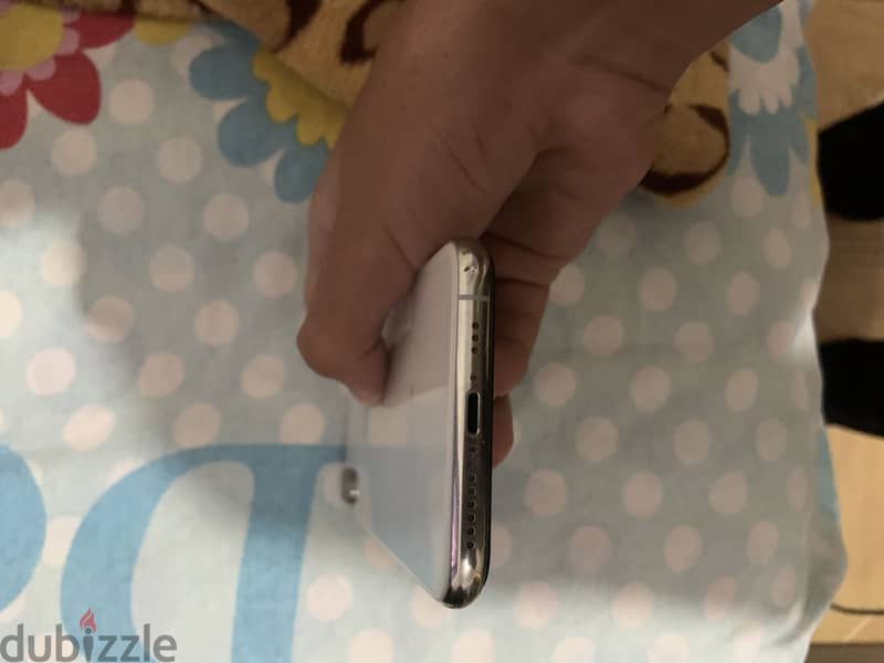 Apple - iPhone XS 1