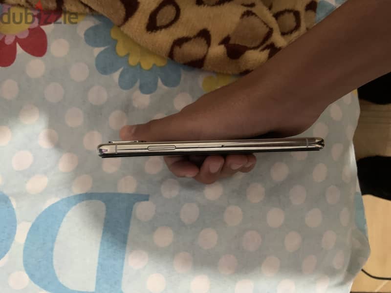 Apple - iPhone XS 13